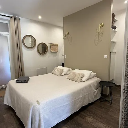 A Casa Corbaia 40 M2, Jardin Prive, Parking, Proche Centre Et 40 M2, Private Garden Parking Near Town Center And Sea Port And Airport