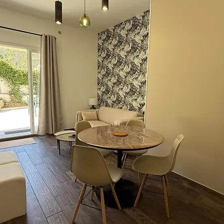 A Casa Corbaia 40 M2, Jardin Prive, Parking, Proche Centre Et 40 M2, Private Garden Parking Near Town Center And Sea Port And Airport Apartmán Bastia (Corsica)