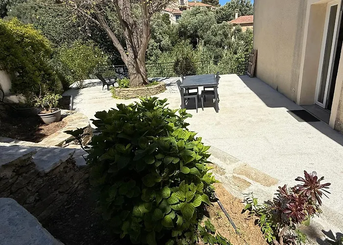 A Casa Corbaia 40 M2, Jardin Prive, Parking, Proche Centre Et 40 M2, Private Garden Parking Near Town Center And Sea Port And Airport * Bastia (Corsica)